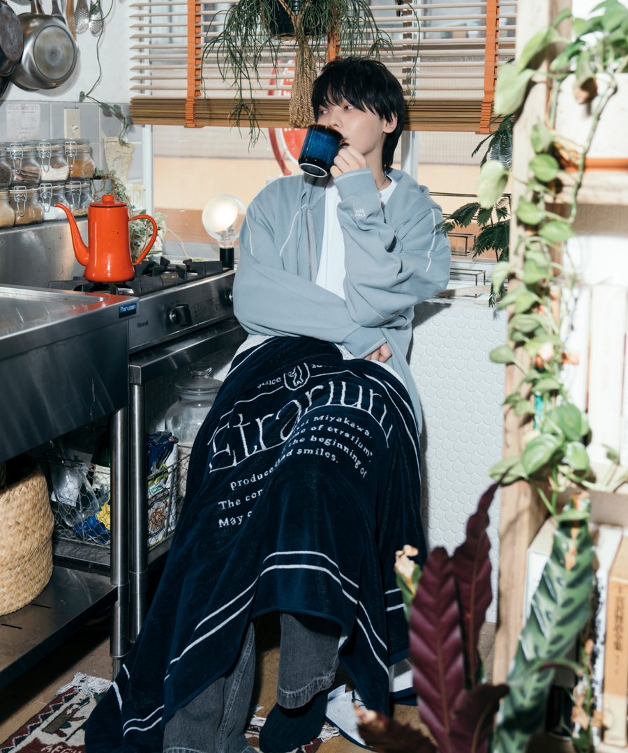 “Etrarium Symbol” Blanket