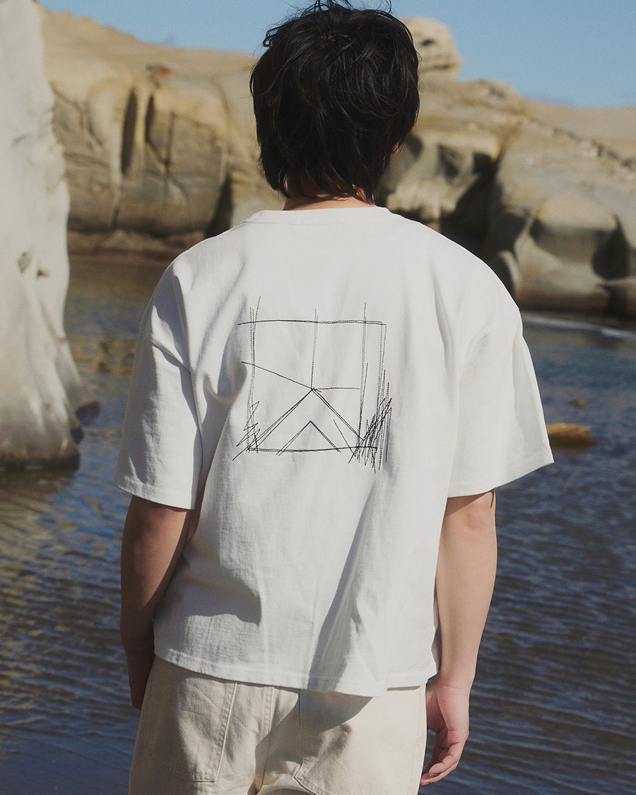 "KAKERA" White Tshirt